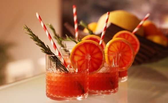 Gin Cocktail mit Blutorange